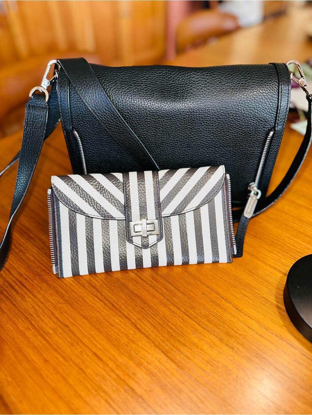 Henri Bendel New York Rivington 2-in-1 Flap Crossbody Bag & Envelope Clutch Set - Picture 3 of 16